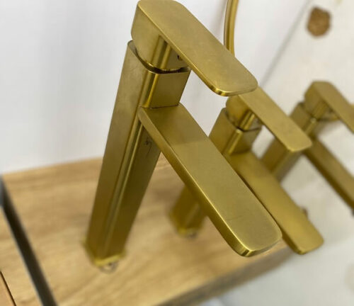 ברז לכיור אמבטיה חמת