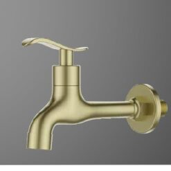 ברז מים קרים מהקיר זהב מט