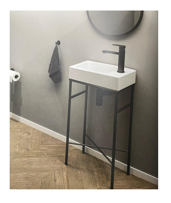 סט עומד לאמבטיה תום